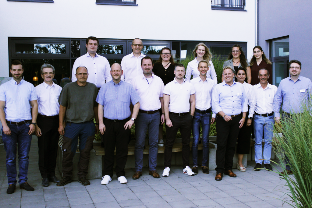 Gruppenbild GRASS Kundenforum 2022